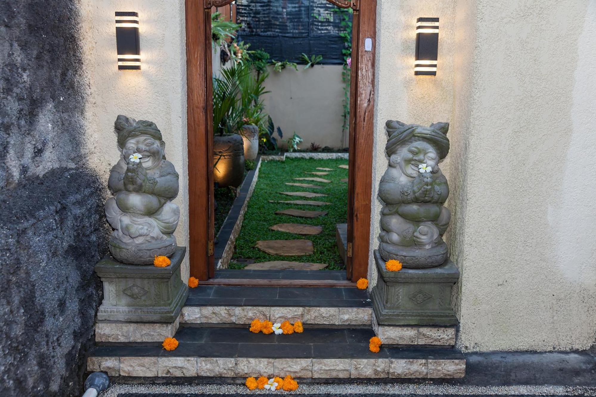 Pundi Kaya Hotel อูบุด ภายนอก รูปภาพ